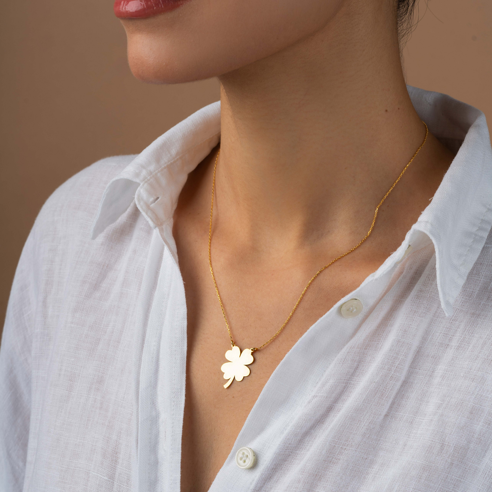Clover Necklace – UXV Jewelry