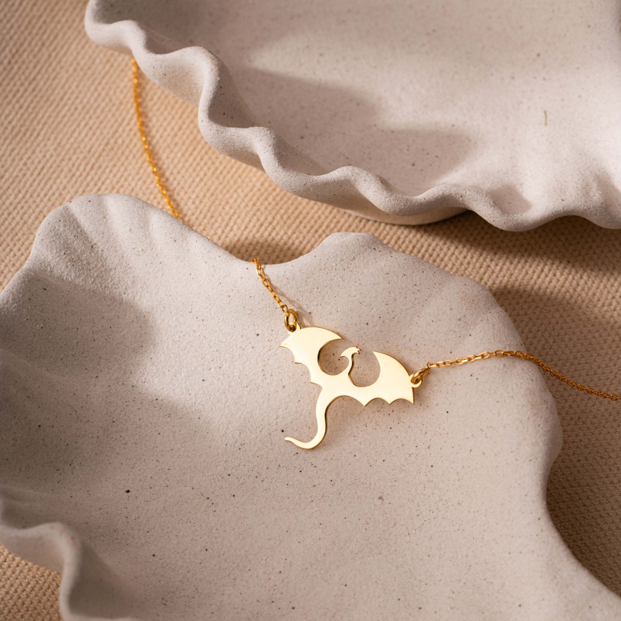Dragon Necklace – UXV Jewelry
