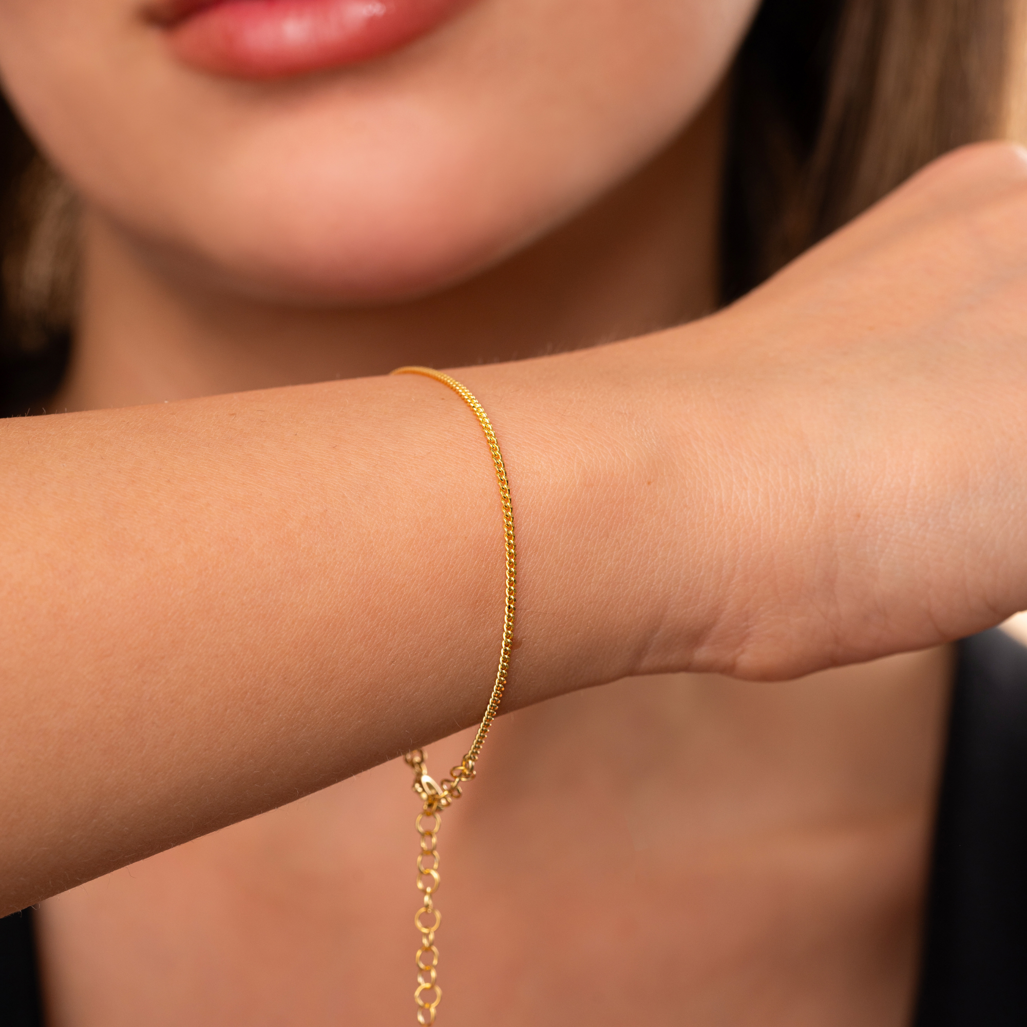 Thin Curb Chain Bracelet – 1.20mm Dainty | UXV Jewelry